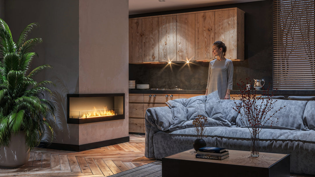 Bioethanol Eck Einbaukamin CORNER 1200 L Ecke Links SimpleFire InFire Luxus Wohnzimmer mit Frau