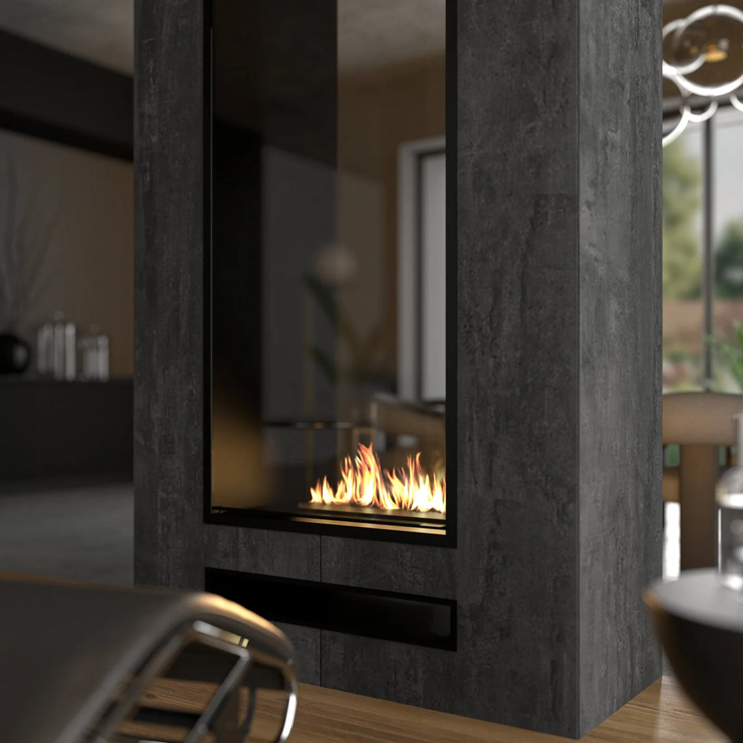 Bioethanol Einbau Tunnelkamin Zweiseitig Raumteiler Vollverglasung Vollglas in modernen Luxus Wohnzimmer mit Flammen Wild Flame Nahaufnahme