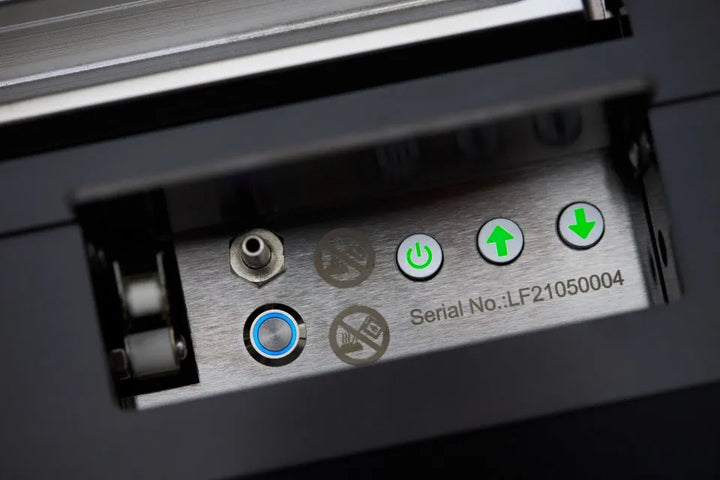 Bioethanol Einbaukamin Einbau Kamin Le Feu CLEVER SmartFire Automatisch Detailaufnahme Steuerpanel