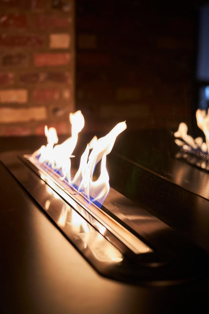 Bioethanol Einbaukamin Einbau Kamin Le Feu CLEVER SmartFire Automatisch Flammen Detailaufnahme Vertikal