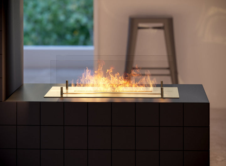 Bioethanol Einbaubrenner SIMPLE INSERT 600 von SimpleFire in modernem Kaminumbau