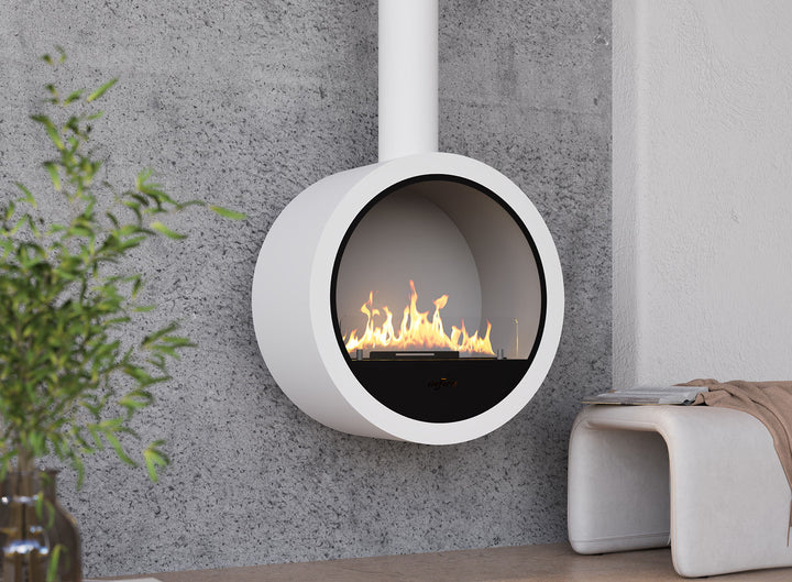 bioethanol-haengekamin-deckenmontage-incycle-infire-weiss-rund-mit-glas-mit-flammen-hocker-futuristisch-minimalistisches-wohnzimmer