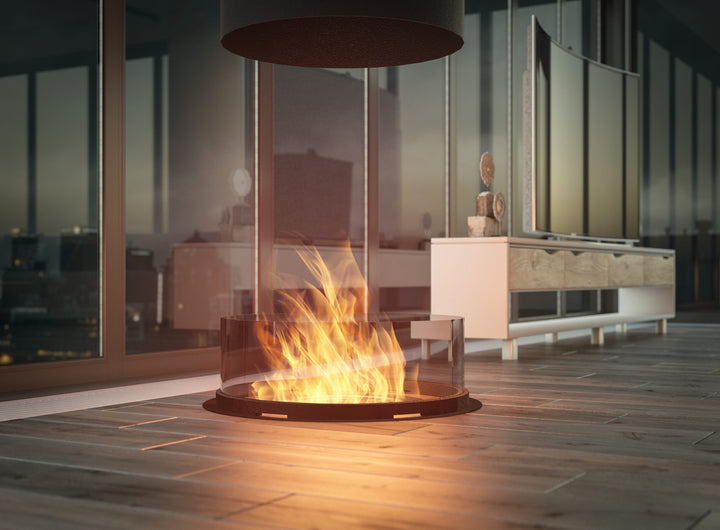 bioethanol-haengekamine-decke-deckenmontage-infire-in-round-rund-runde-basis-nahaufnahme-mit-flammen-modernes-wohnzimmer-holzboden-skyline-blick