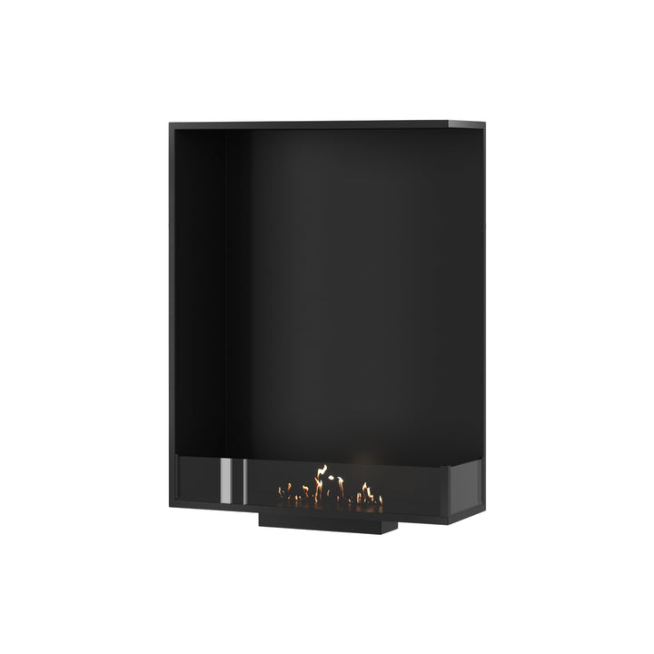 Bioethanol Einbau Eckkamin BASE Vertikal Rechts 80x100 cm mit niedriger Glasscheibe in Schwarz, Perspektivansicht mit Flammen auf weißem Hintergrund