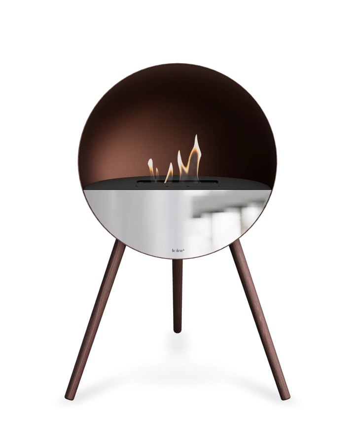 Bioethanol Standkamin Le Feu EYE freistehend in Mokka mit oberem Glas in Schwarz, Frontglas in Spiegelglas und Standfüßen aus geräucherter Eiche