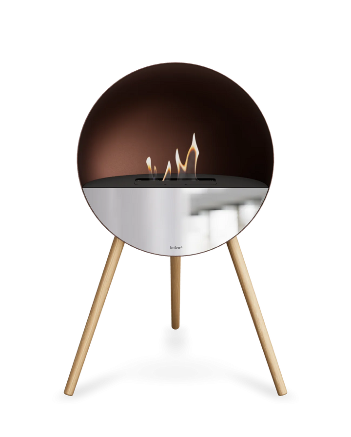 Bioethanol Standkamin Le Feu EYE freistehend in Mokka mit oberem Glas in Schwarz, Frontglas in Spiegelglas und Standfüßen aus seifenbehandelter Eiche