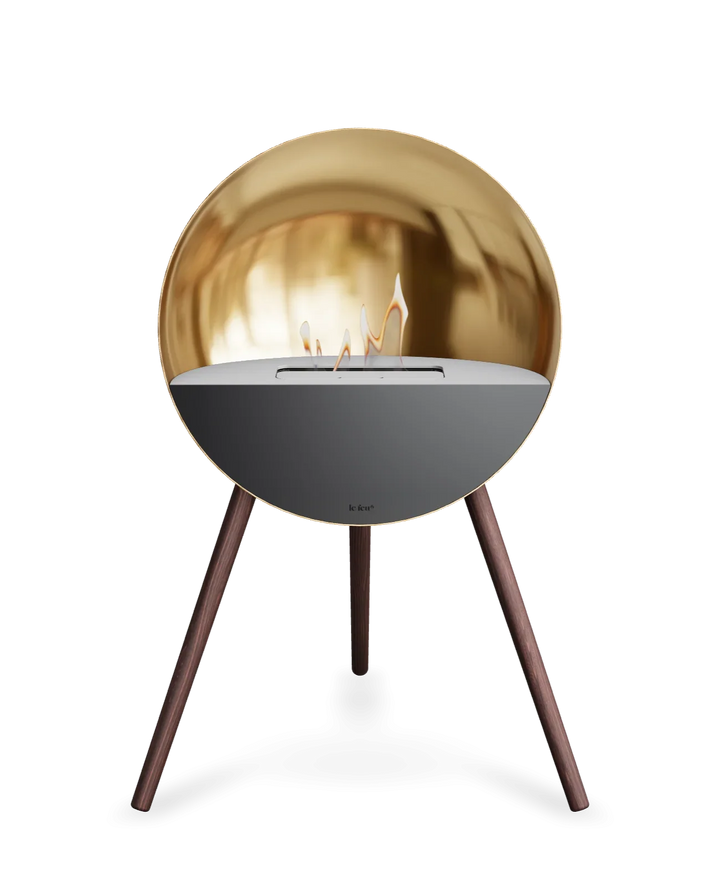 Bioethanol Standkamin Le Feu EYE freistehend in Roségold mit oberem Glas in Weiß, Frontglas in Schwarz und Standfüßen aus geräucherter Eiche
