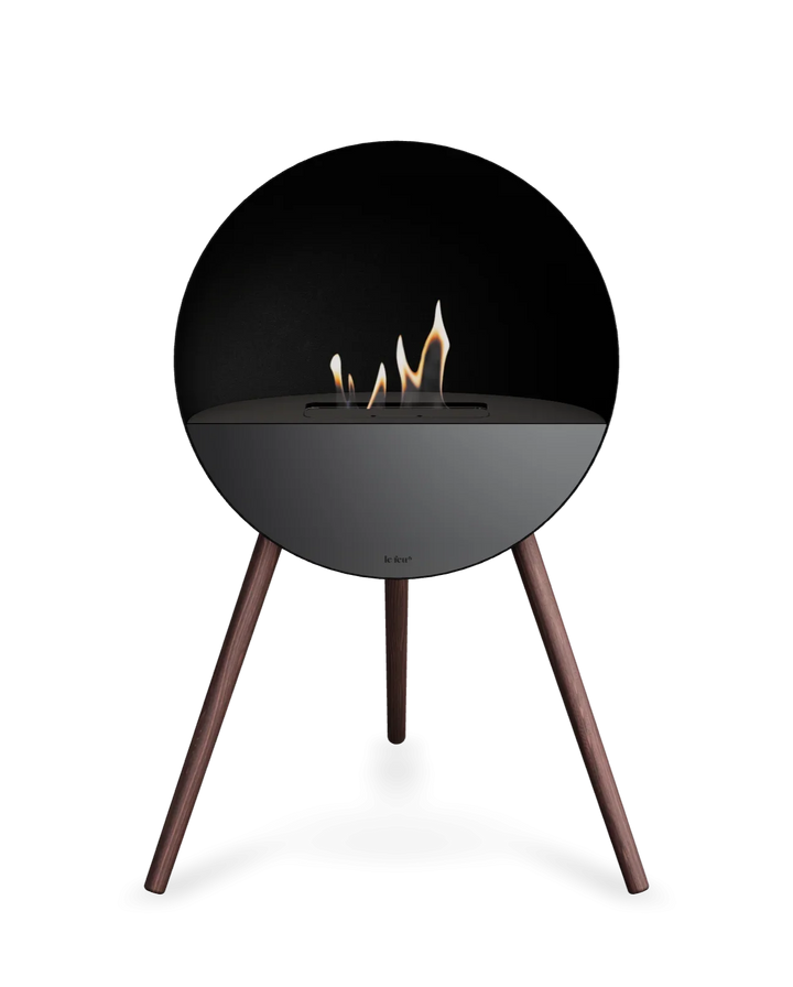 Bioethanol Standkamin Le Feu EYE freistehend in Schwarz mit oberem Glas in Schwarz, Frontglas in Schwarz und Standfüßen aus geräucherter Eiche