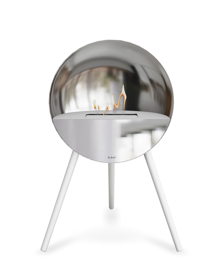 Bioethanol Standkamin Le Feu EYE freistehend in Silber mit oberem Glas in Weiß, Frontglas in Spiegelglas und Standfüßen in Weiß