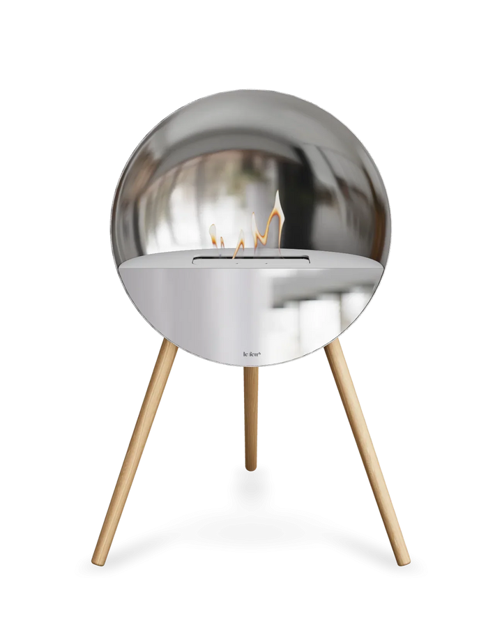 Bioethanol Standkamin Le Feu EYE freistehend in Silber mit oberem Glas in Weiß, Frontglas in Spiegelglas und Standfüßen aus seifenbehandelter Eiche