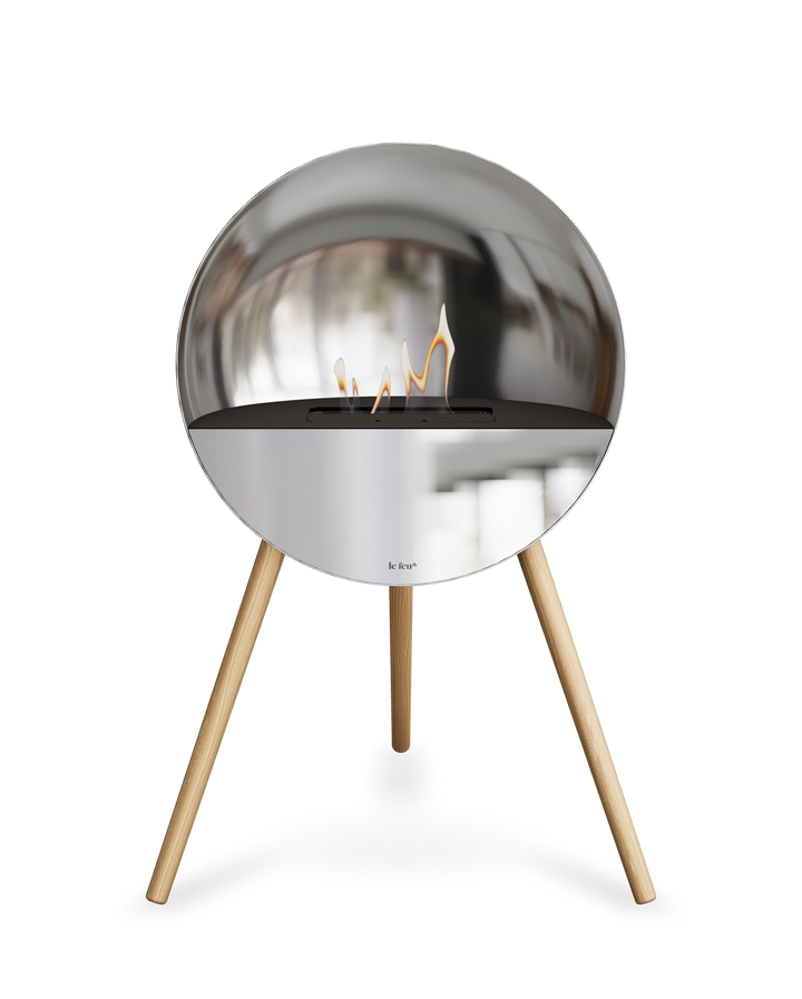 Bioethanol Standkamin Le Feu EYE freistehend in Silber mit oberem Glas in Schwarz, Frontglas in Spiegelglas und Standfüßen aus seifenbehandelter Eiche