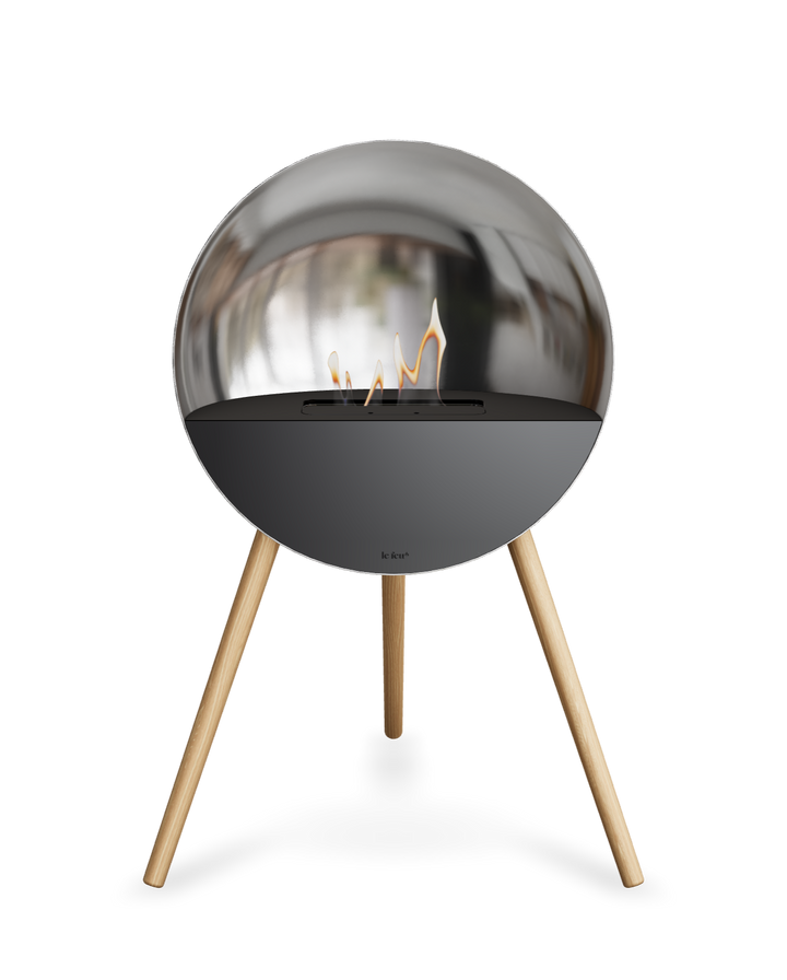 Bioethanol Standkamin Le Feu EYE freistehend in Silber mit oberem Glas in Schwarz, Frontglas in Schwarz und Standfüßen aus seifenbehandelter Eiche