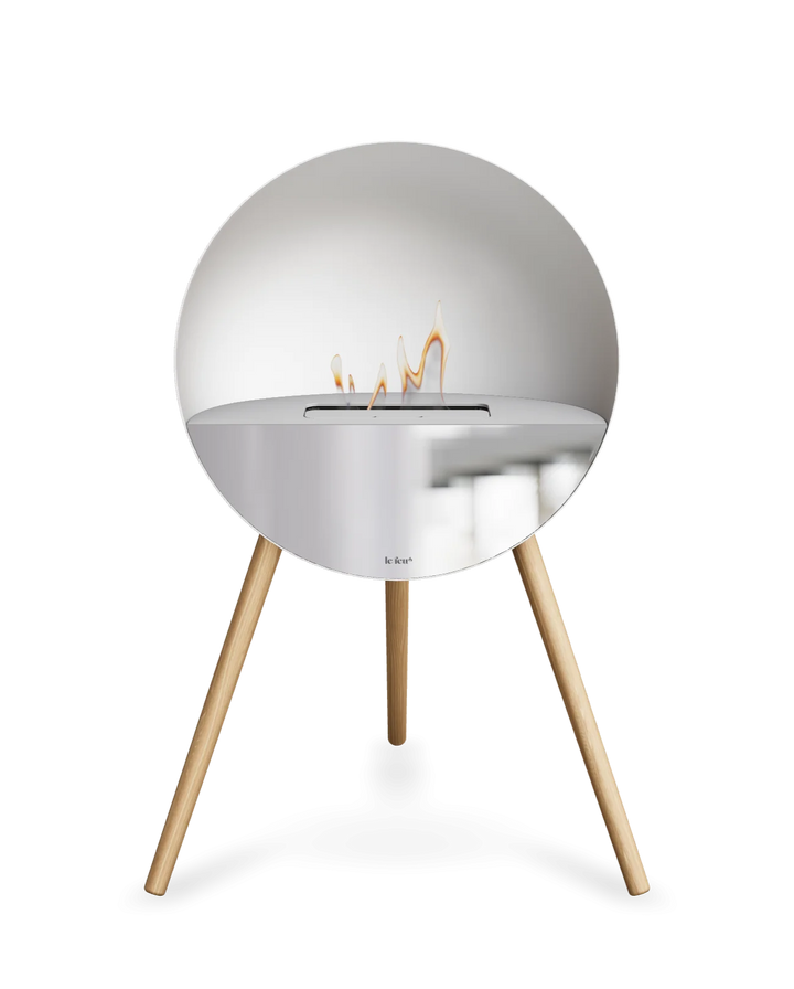 Bioethanol Standkamin Le Feu EYE freistehend in Weiß mit oberem Glas in Weiß, Frontglas in Spiegelglas und Standfüßen aus seifenbehandelter Eiche