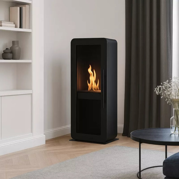 Bioethanol Standkamin MALAGA Freistehender Ethanolkamin Boden Schwarz in modernem Wohnzimmer
