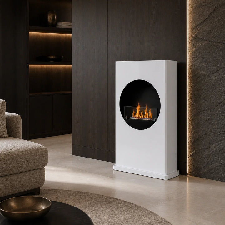 Bioethanol Standkamin MARINEO Freistehender Ethanolkamin Boden Weiss in dunklem luxuriösem Wohnzimmer