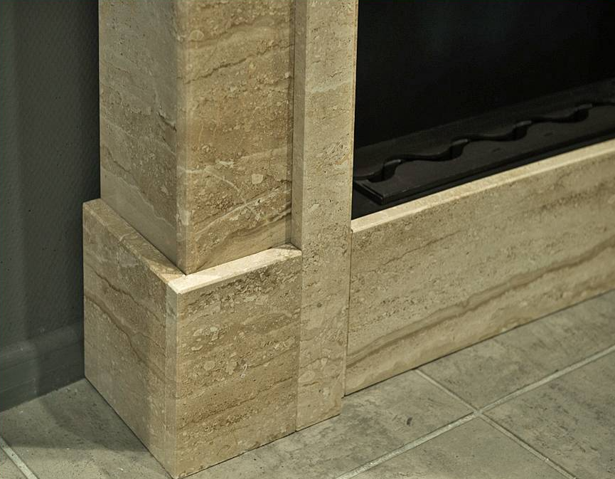 Bioethanol Standkamin PORTAL Marmor Beige Nahaufnahme Maserung Marmor Sand Beige Detail Sockel