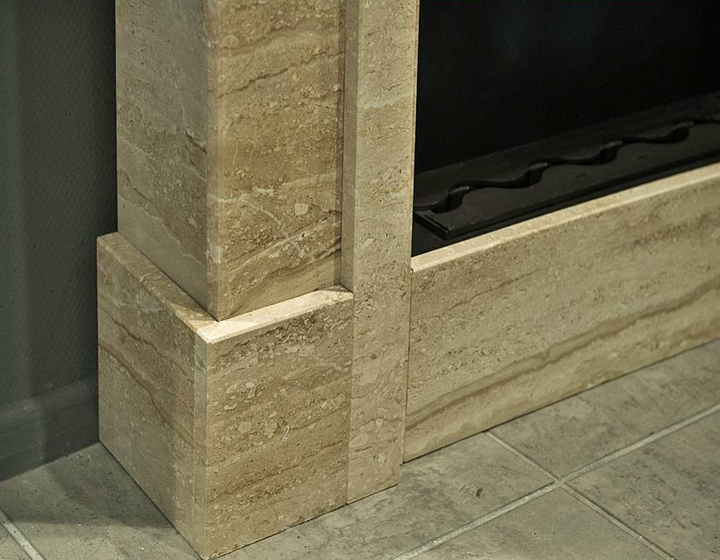 Bioethanol Standkamin PORTAL Marmor Beige Nahaufnahme Maserung Marmor Sand Beige Detail Sockel