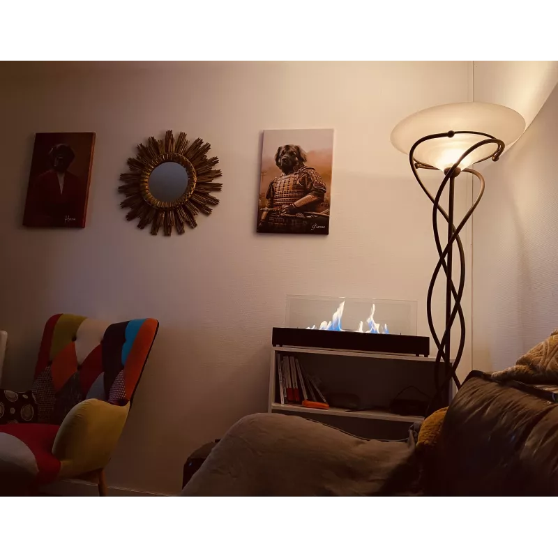 Bioethanol Tischkamin LECCE XL in Schwarz mit Glas, auf einem Sideboard