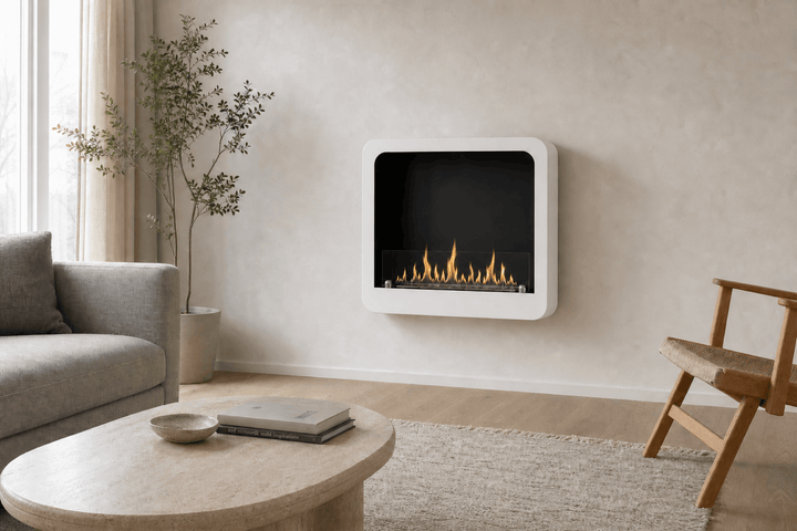 Bioethanol Wandkamin ARCADIA in Weiß mit Flammen im skandinavischen Wohnzimmer
