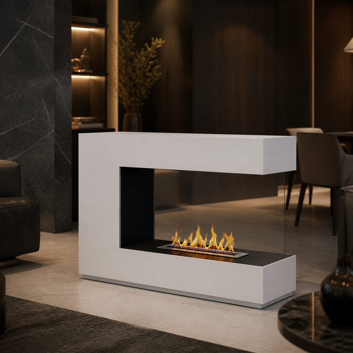 CELIANO dreiseitiger Bioethanol Standkamin in dunklem luxuriösem Wohnzimmer
