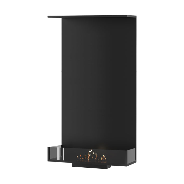 Dreiseitiger Bioethanol Einbaukamin MATE Vertikal 80x160 cm in Schwarz mit niedrigen Glasscheiben und Flammen, Perspektivansicht auf weißem Hintergrund