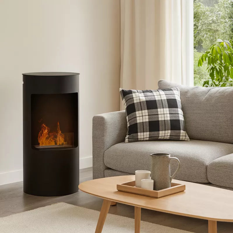 Freistehender Bioethanol Standkamin LECCO Schwarz Rund mit Glas in modernen Wohnzimmmer mit Flammen